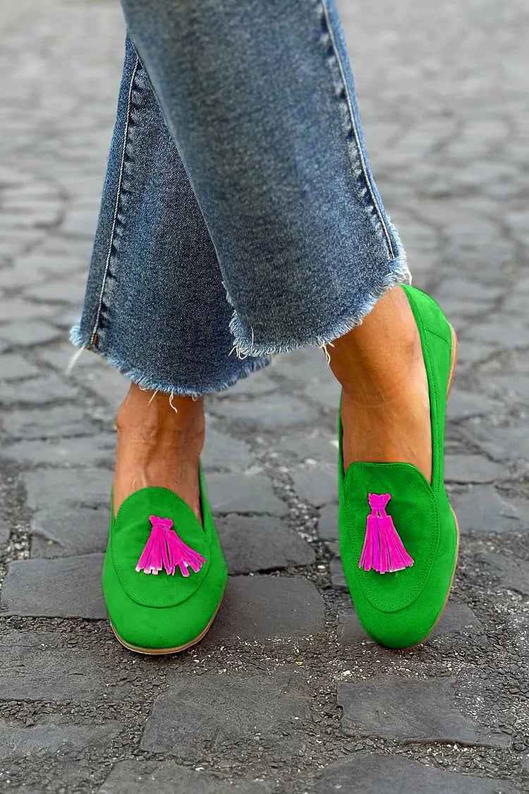 Smaragdloafer - Smaragdgrön Loafer med Iögonfallande Fuchsia Tofsdetalj