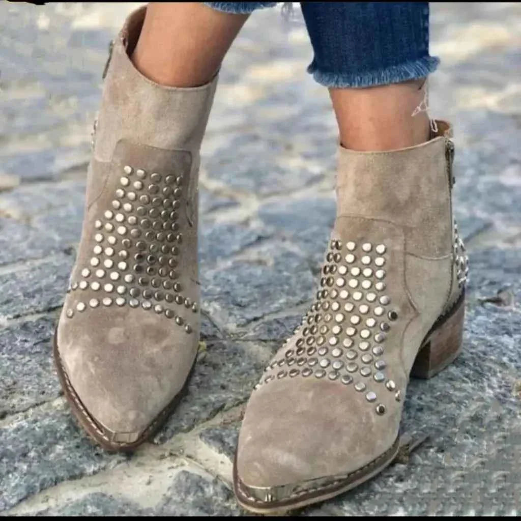 Modankel - Ankelboots för en Modig och Trendig Look