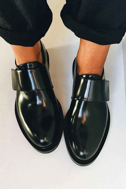 Polerad Remloafer - Slimmade Polerade Remloafers för Modern Förfining
