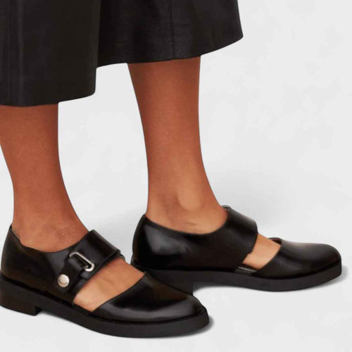 Liana - Eleganta Retroskor med Tidlös Charm
