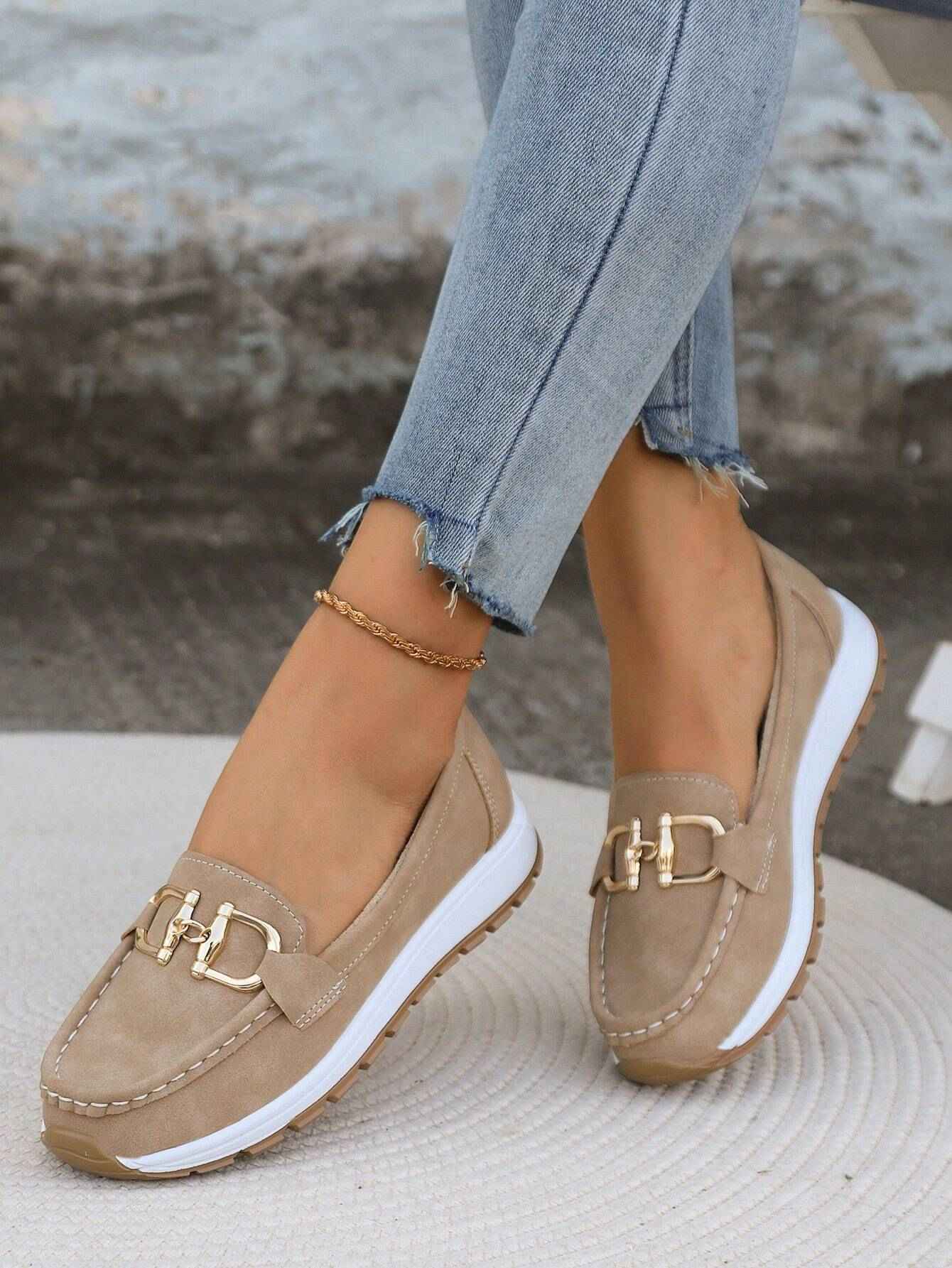 Madeleine - Eleganta Loafers med Spändetalj
