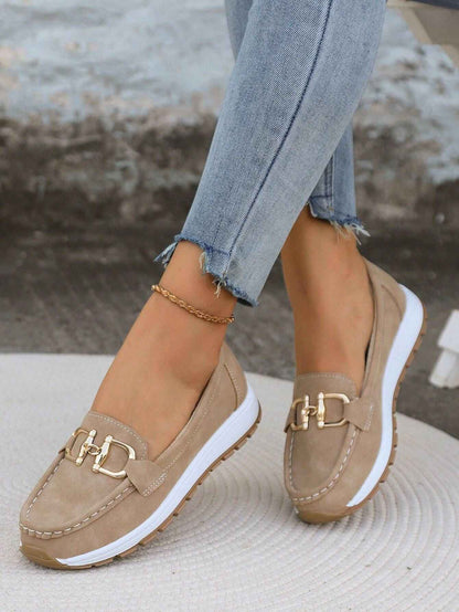 Madeleine - Eleganta Loafers med Spändetalj