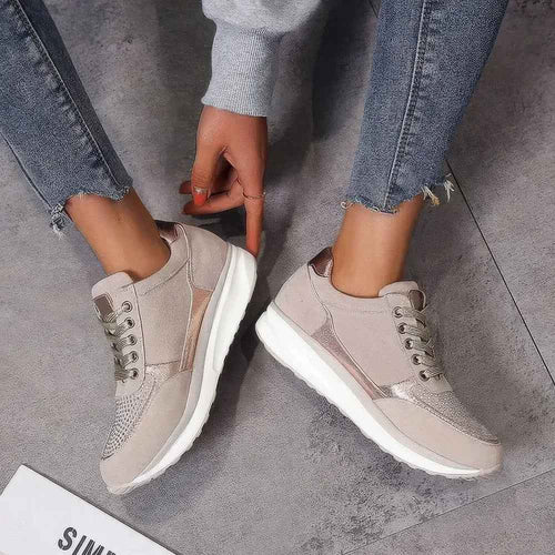 Plattformssneaker - Vulkaniserade Plattformssneakers med Förhöjd Stil och Heldagskomfort
