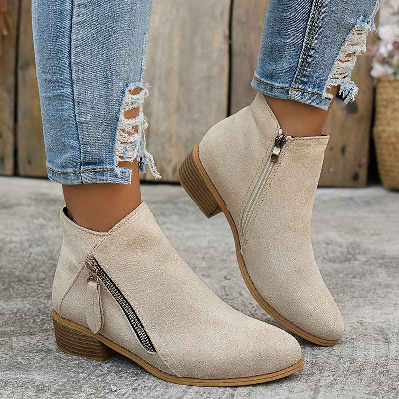 Greta - Eleganta och Raffinerade Stövletter för en Snygg Look