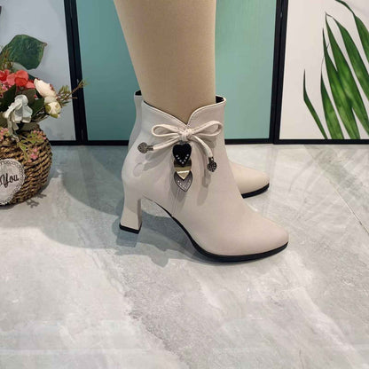 Rosette - Eleganta Spetsiga Ankle Boots med Rosettdetalj