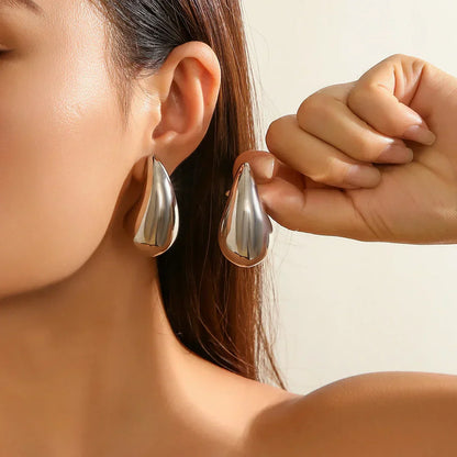 Susan - Djärva droppformade örhängen