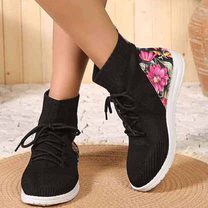 Blomhälssneaker - Heldagsbekväma Mid-Cut Sneakers med Blomdetalj vid Hälen