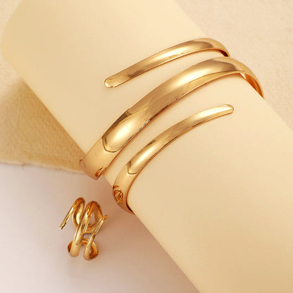 Kvinnors skulpterade wrap-armband och ringset