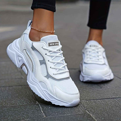 Chunkyplattform - Höj Din Stil med Trendiga Chunky Plattformssneakers