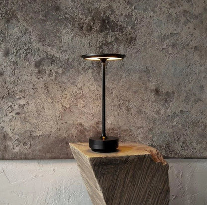 AuraLux - Trådlös Touch Lampa