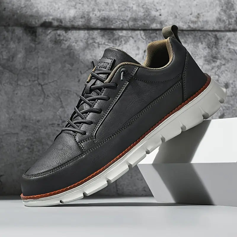 Axel – veganska lädersneakers