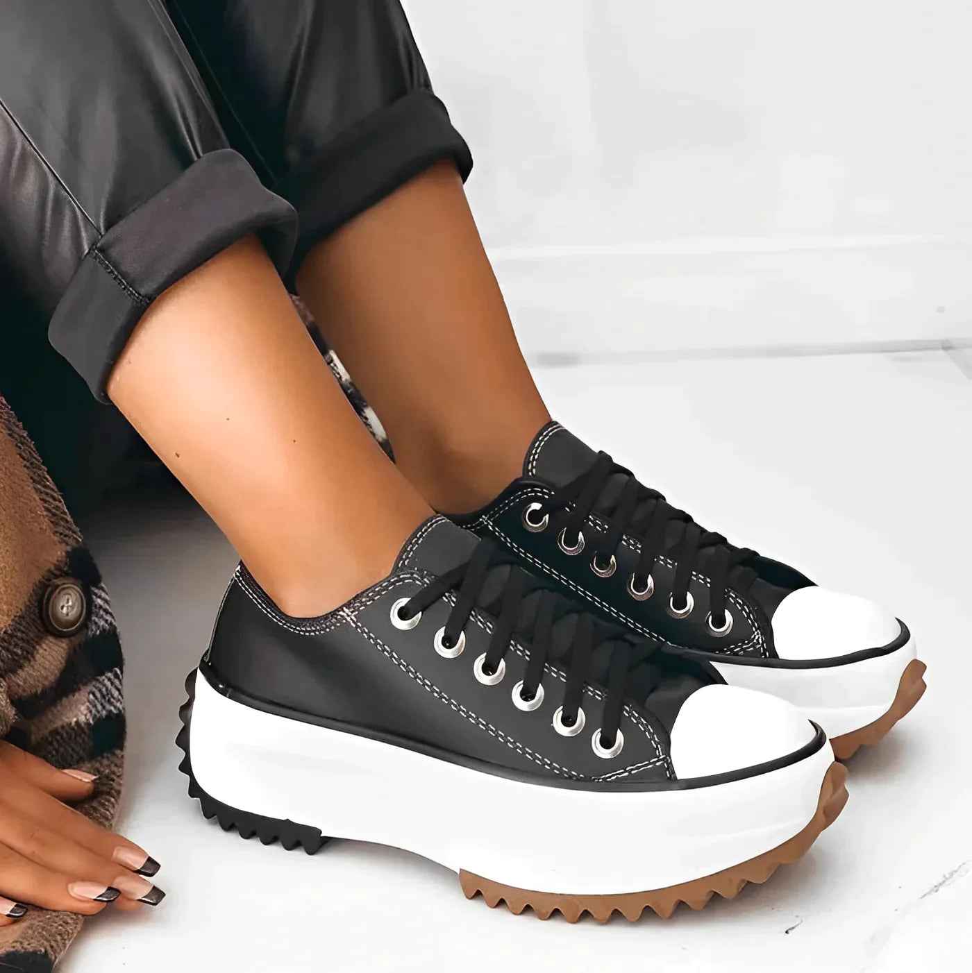 Ekbrun - Snygga Vardagssneakers för Dam