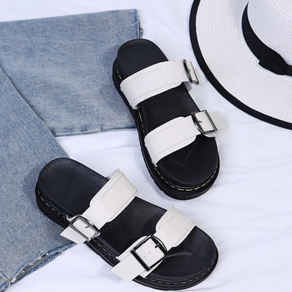 Tova - Sandaler med Spänne och Flexibel Platåsula